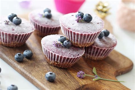 čučoriedkovo-levanduľové raw cupcakes