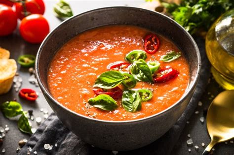 Servírované gazpacho