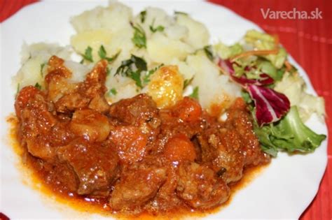 Suroviny na bravčové pliecko na paprike