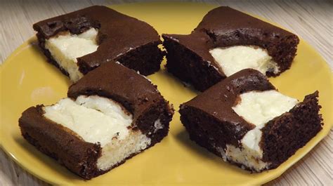 Servírovaný tvarohový koláč s niťovkami