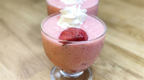 jahodová pena s tvarohom