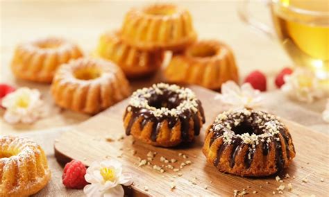 Šťavnaté kúsky jablkovej bábovky