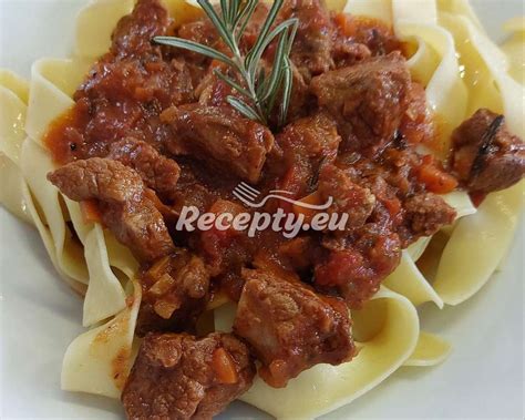 Miska s jelením ragú