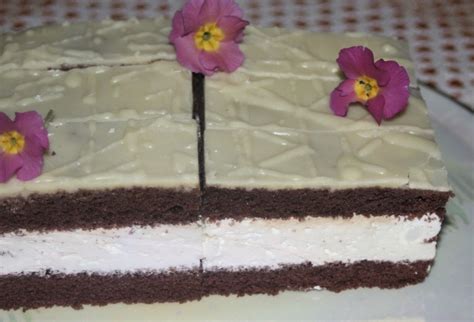 Tvarohovo-šľahačkové rezy