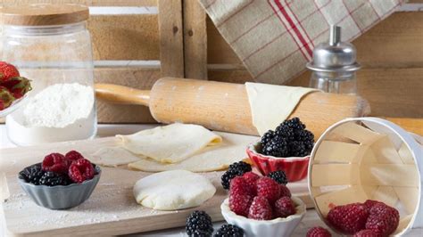 Ilustračná fotografia rôznych druhov ovocných koláčov