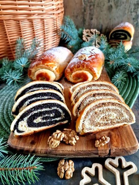 Vianočka s makovou, orechovou a tvarohovou plnkou