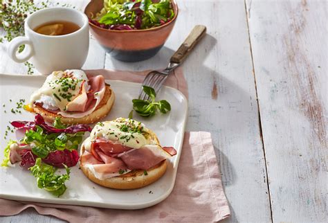 Vajcia Benedikt s holandskou omáčkou