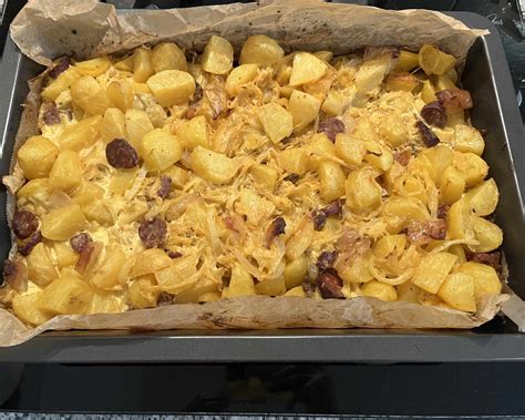 Pečené zemiaky s kyslou kapustou