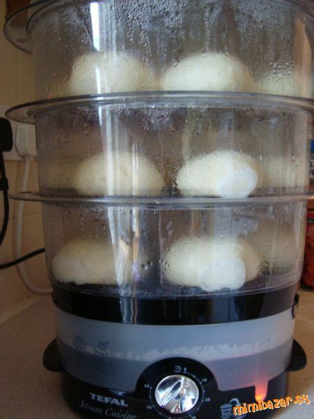 Ilustrácia parného hrnca s rozloženými časťami