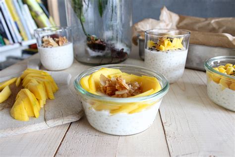 Tapiokový puding s banánom a kokosovým krémom