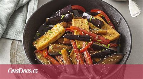 Tofu s fazuľovou omáčkou