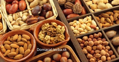 Miska plná rôznych druhov orechov