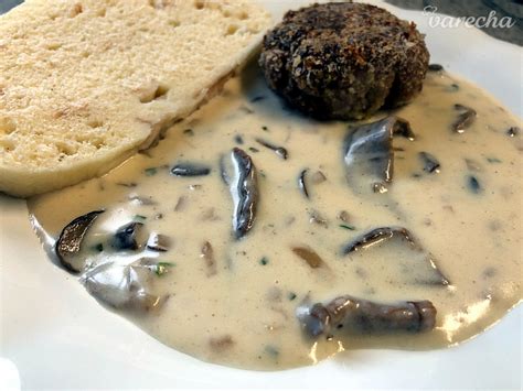 Hubová smotanová omáčka