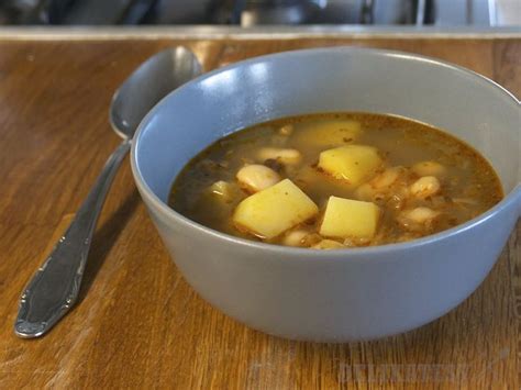 Schéma postupnej prípravy fazuľového guláša