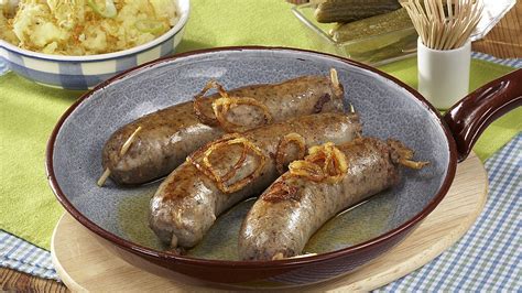 Plnenie čriev zmesou na jaternice