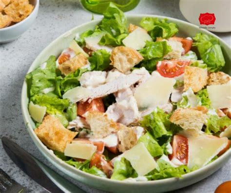 Caesar šalát s krutónmi a parmezánom