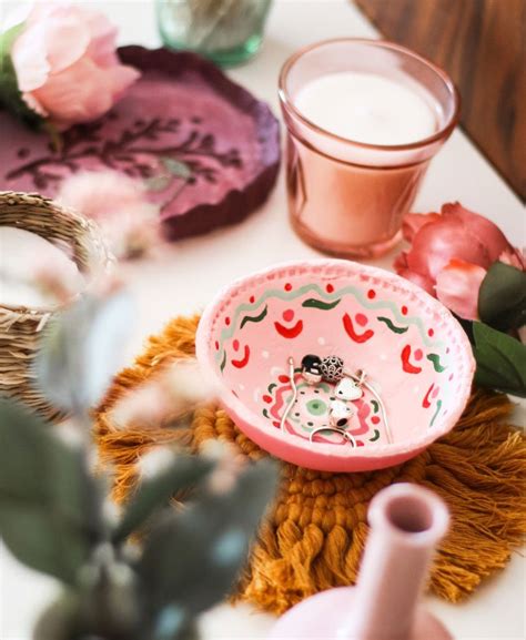 Misku s hotovou klíčkovou nátierkou