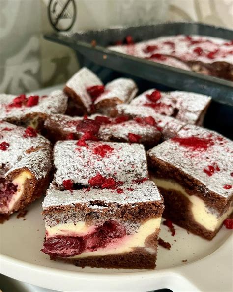 ingrediencie na čokoládový koláč s višňami
