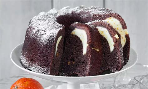 urobená bábovka s pudingovou náplňou