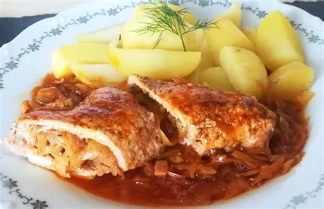 Plnění vepřové kapsy.