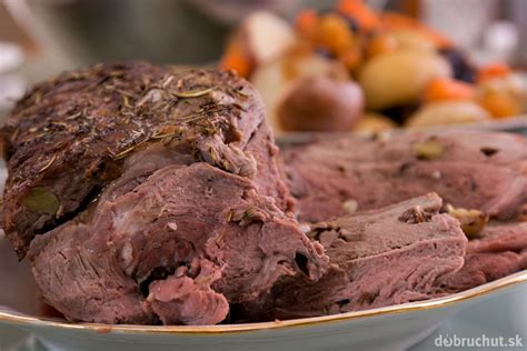 pečené baranie stehno v rúre