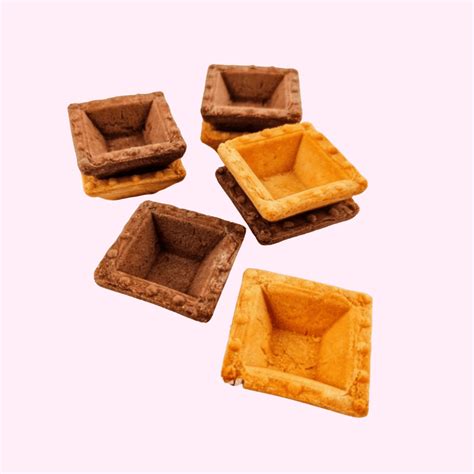 hotové snehové rožteky pripravené na plnenie