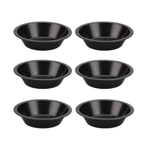 Ilustrácia rôznych typov okrúhlych foriem na pečenie