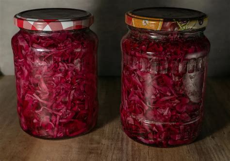 Schematické znázornenie vrstvenia kapusty do pohára