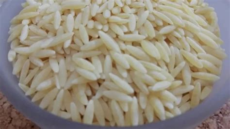 Slovenská ryža (orzo, risoni) v miske