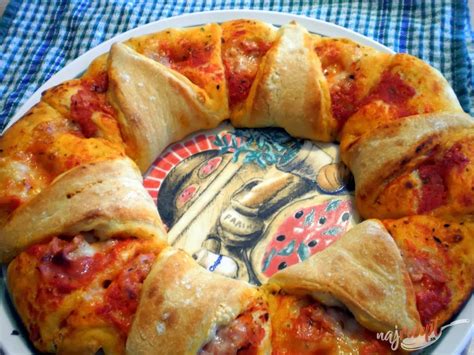 Pizza veniec s hviezdicovým tvarom