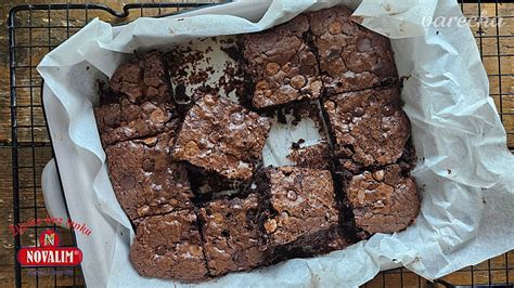 Pomarančové brownie s kúskami čokolády
