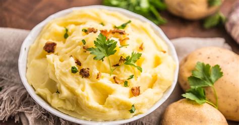 Maslo a mlieko na zemiakovú kašu