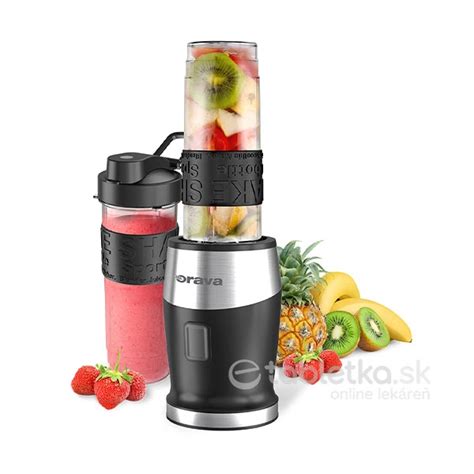 Mixér pripravený na prípravu smoothie