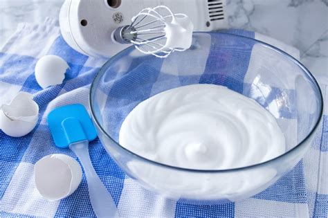 Náčinie na šľahanie snehu z bielkov