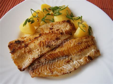 Ilustrácia pripravenej tresky na pomarančovom masle