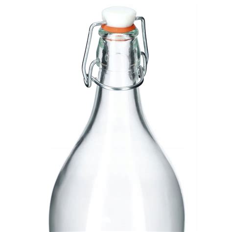 Fľaša domáceho likéru