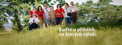 Rodina vychutnávajúca si puding