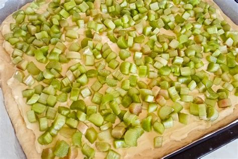 rebarborový koláč s mandľami