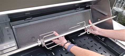 odkladacia plocha grilu