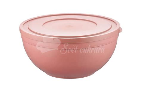 Ilustračná fotografia misky Tupperware na kysnutie cesta