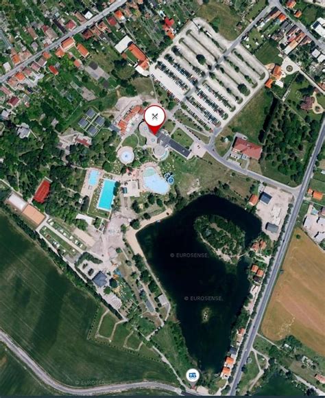 Mapa s vyznačenou polohou Penziónu Fontána a Termálneho kúpaliska Podhájska