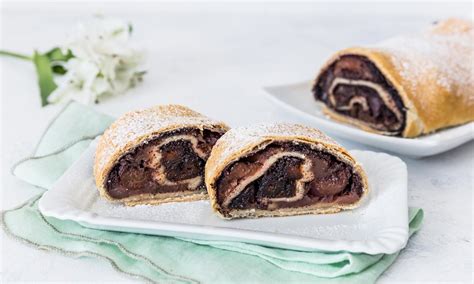 Makovo-slivková štrúdľa