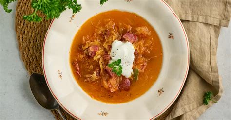 Tradičná slovenská kapustnica