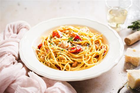 cestoviny s lososom a cottage cheese