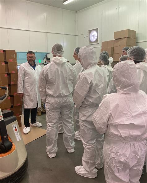 Ilustrácia tradičného procesu výroby storočných vajec