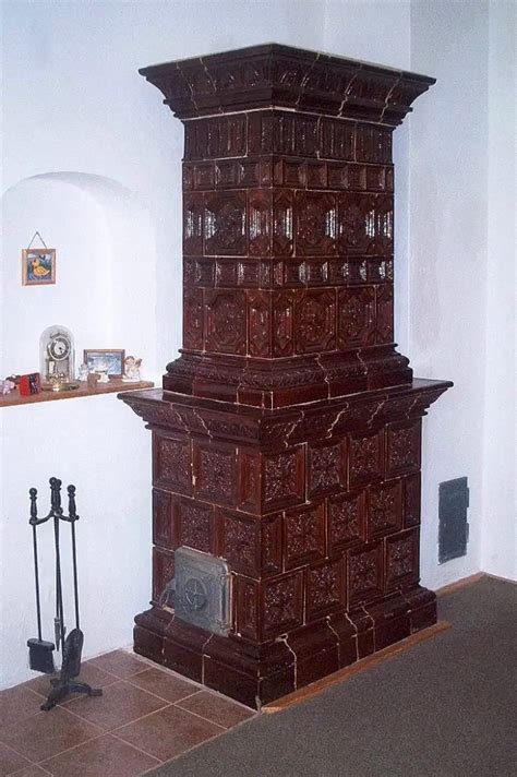 Historická kachľová pec