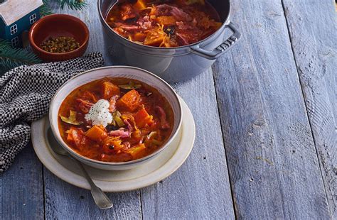 Silvestrovská kapustnica s cviklou