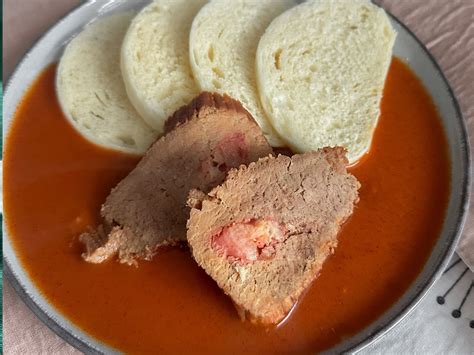 Rôzne prílohy k mäsu na uhorkovej omáčke