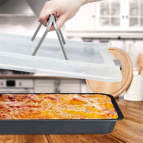 Plech na pečenie s plastovým vekom