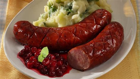 Servírovaná divina klobása s pyré a jablkami